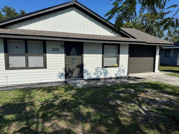 2353 Delrose Dr E