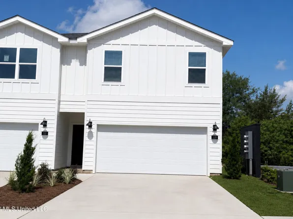 139 Harper Grove Cir, Ocean Springs, MS 39564
