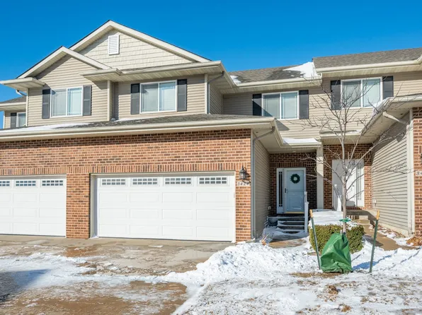 3424 84th St #5, Urbandale, IA 50322