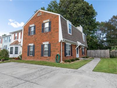 4587 Greenlaw Dr, Virginia Beach, VA, 23464