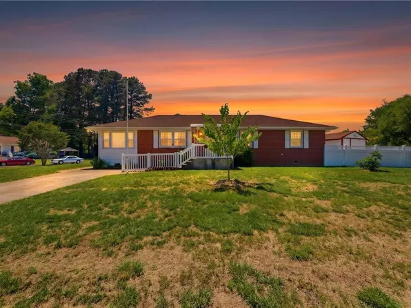 26 Prince William Rd, Newport News, VA 23608