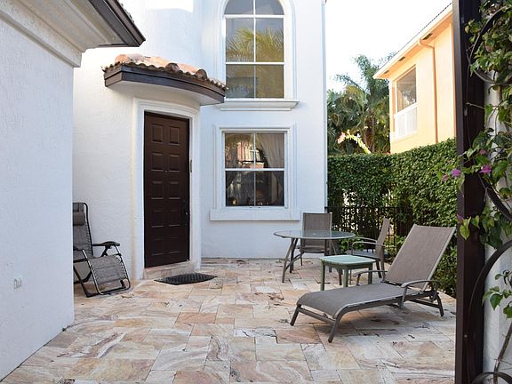 3rd image of 9898 Palma Vista Way