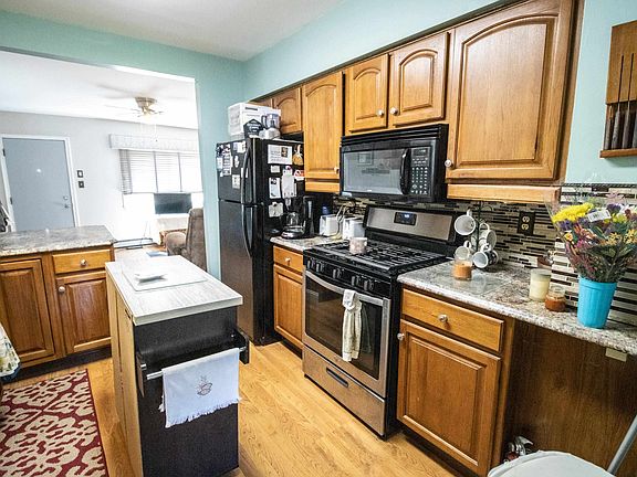 2nd image of 6387 N Belsay Rd