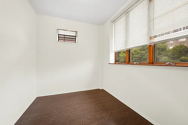 Rented by Charney Real Estate LLC | media 6