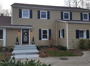 218 N Country Rd, Miller Place, NY 11764