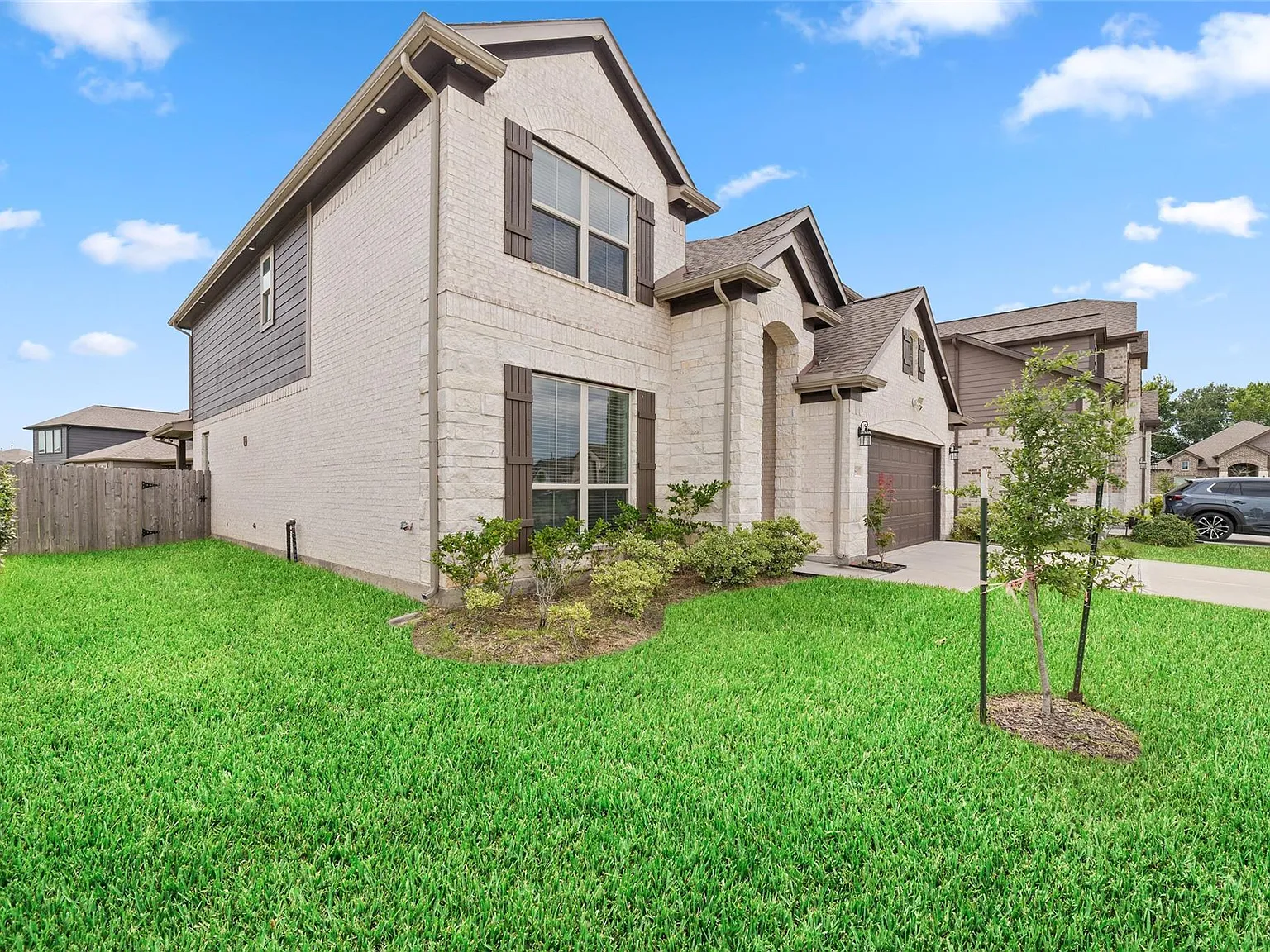 4 bed, 3.5 bath, 2944 sqft, $2,950 — Photo 3