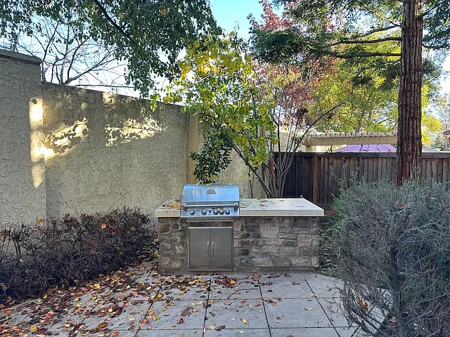9561 California Oak Cir — Photo 50