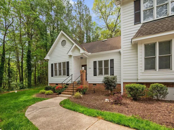 3838 Carnegie Ln, Raleigh, NC 27612