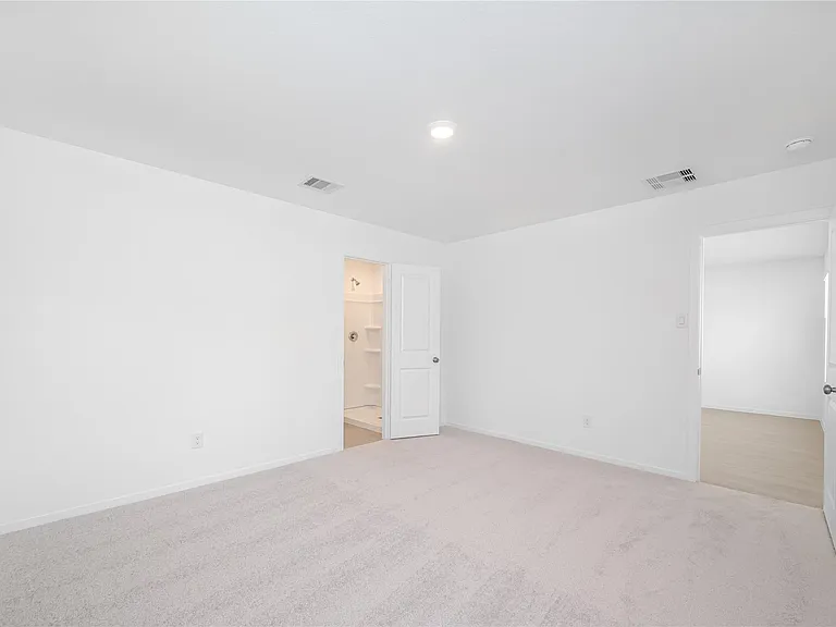 21043 Santopadre St — Photo 19