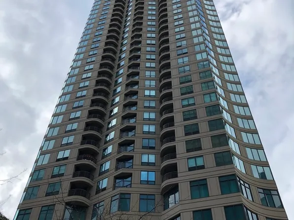 400 N La Salle St Unit 1209, Chicago, IL 60605