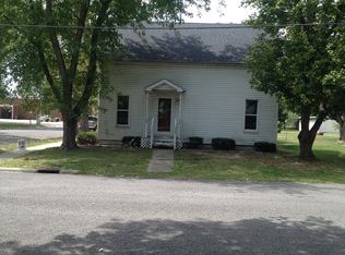 503 N Chestnut St, Breese, IL 62230