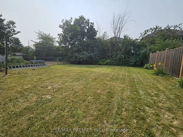 147 Calvington Dr #MAIN FLOOR — Photo 14