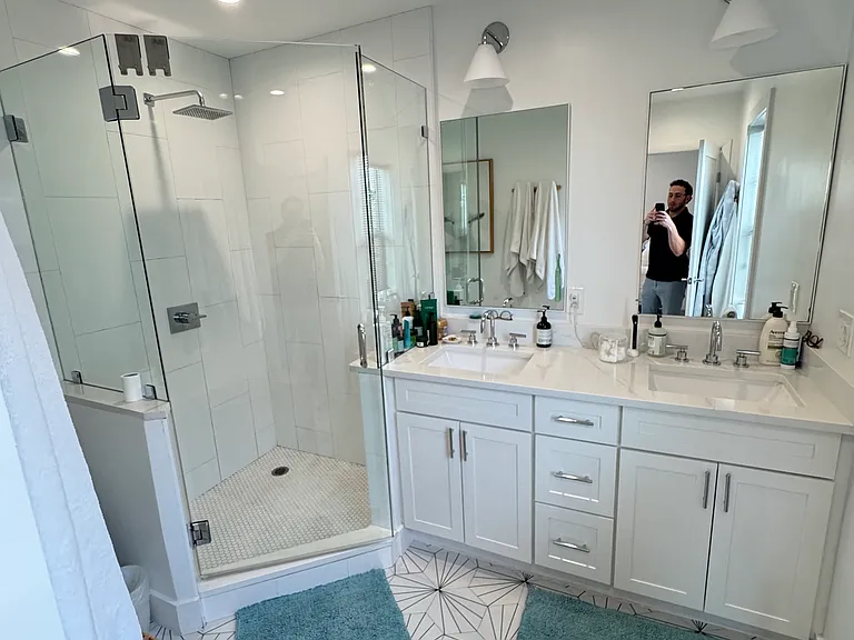 197 Vine St #2 — Photo 20