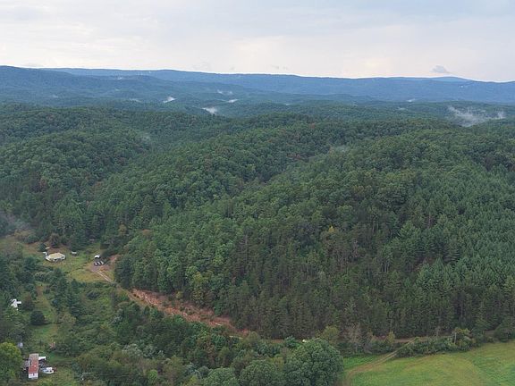 4th image of Short Ridge Dr