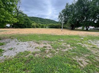 306 S Maple St, Bainbridge, OH 45612
