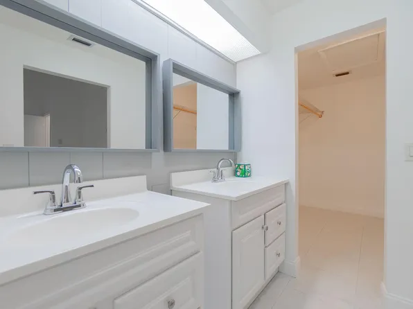 6090 Aloma Lane, Boca Raton, FL 33433