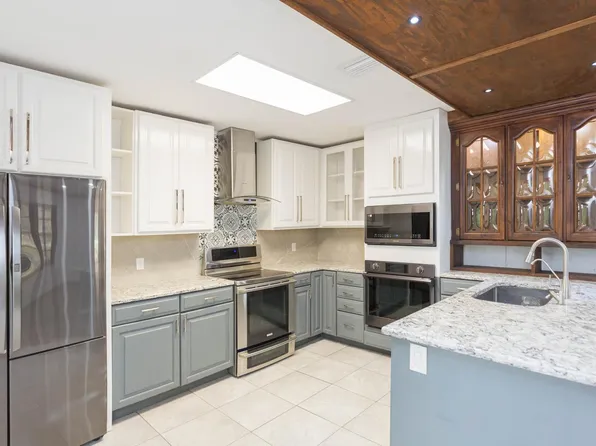 32608 Knollwood Ln, Wesley Chapel, FL 33545