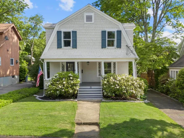 18 Roosevelt Street, Norwalk, CT 06851