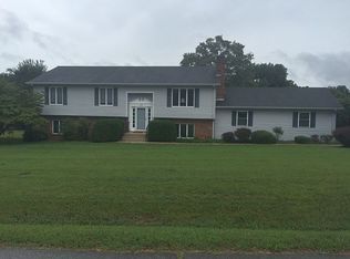 621 Shadowbrook Dr, Winchester, TN 37398