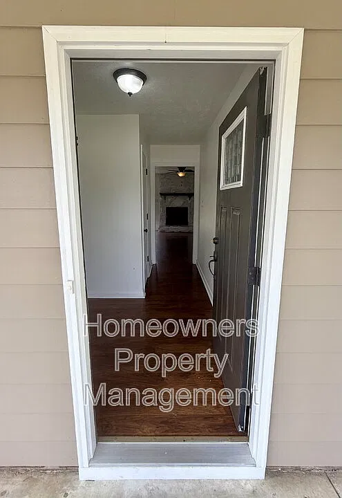 7820 Laura Ann Ct