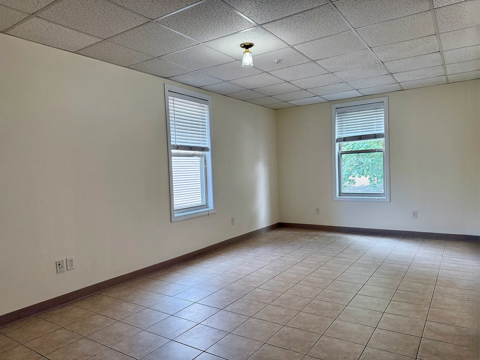 Studio, $1,950 — Photo 4