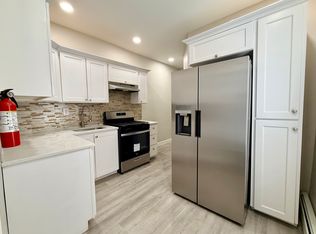 1200 Green St APT 1, Reading, PA 19604