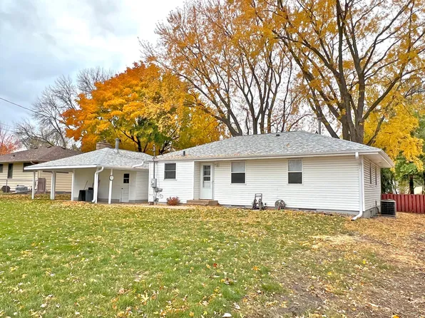 621 9th Ave NW, New Brighton, MN 55112