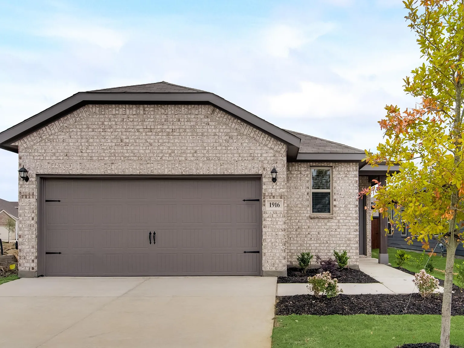 3 bed, 1798 sqft, $2,445 — Photo 4