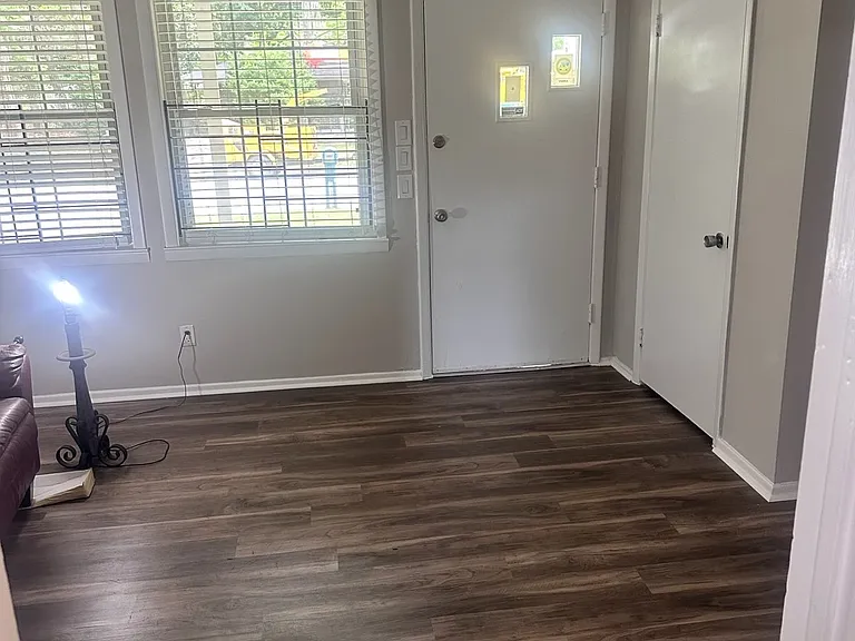 133 Croatan St — Photo 3