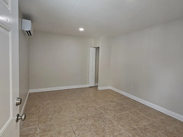 5228 32nd St E #B — Photo 14