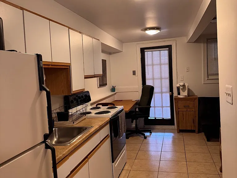 1513 Massachusetts Ave SE #B — Photo 7