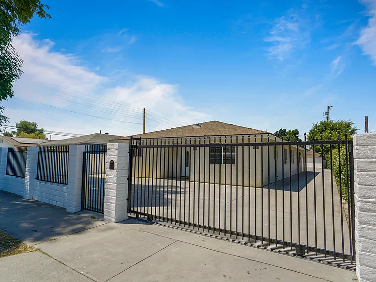 10561 El Dorado Ave — Photo 13