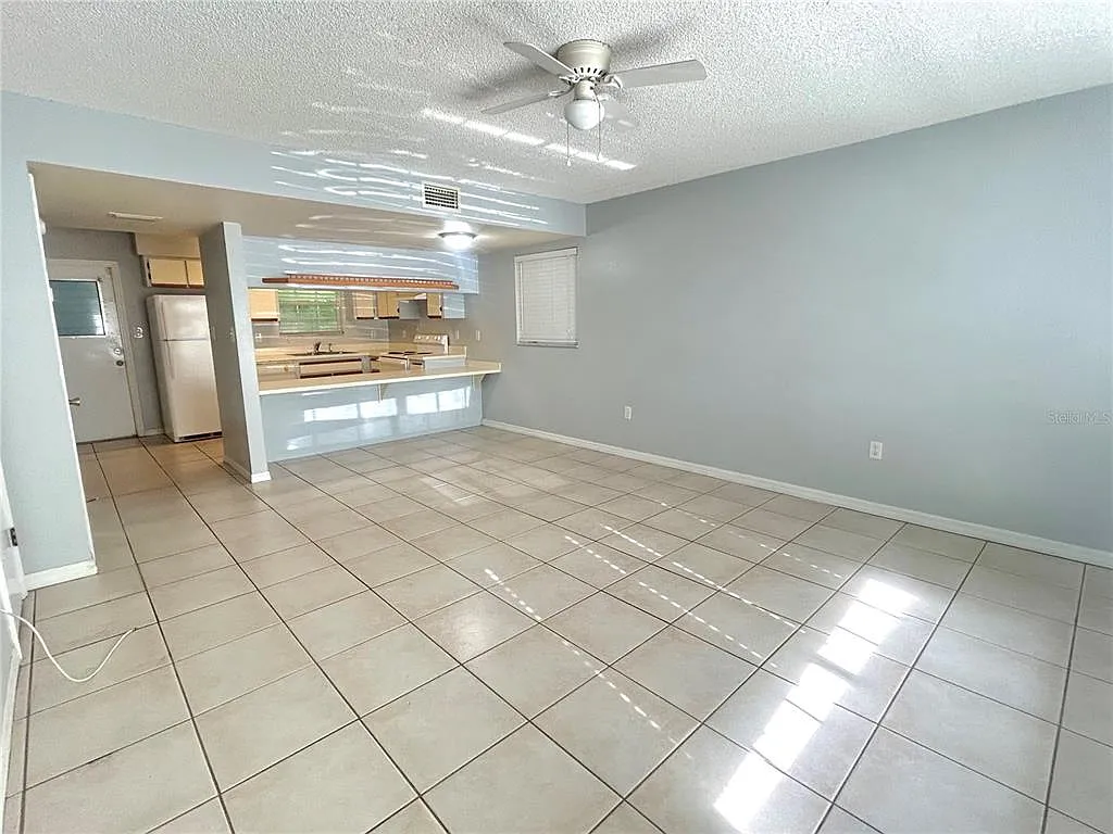 2 bed, 1.5 bath, 1102 sqft, $1,250 — Photo 4