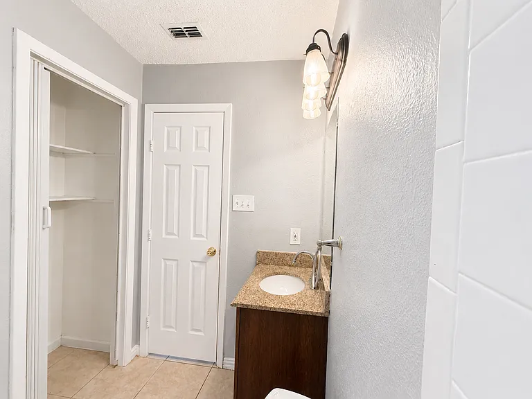 4616 Rose Of Sharon Ln — Photo 14