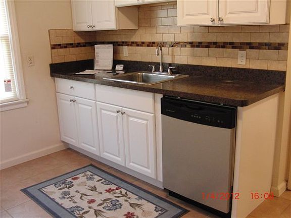 Kitchen / Dishwasher