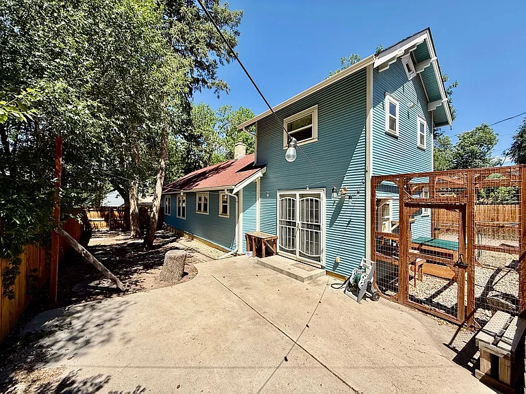 519 S Cedar St — Photo 23