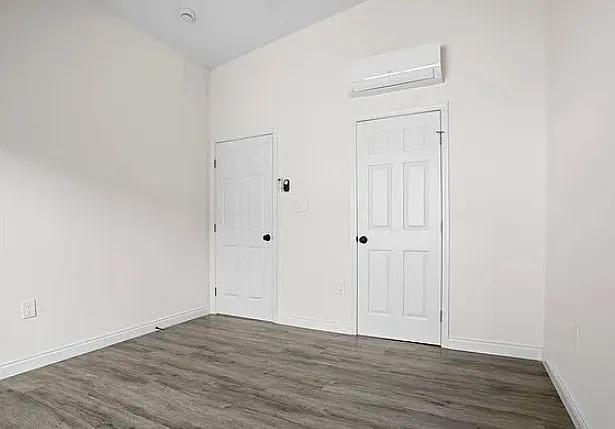 553 S Caswell St — Photo 6
