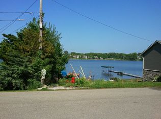 461 Chicago Dr, Howell, MI 48843