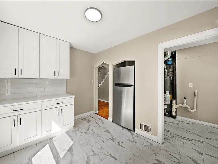204 Stevenson Rd — Photo 8