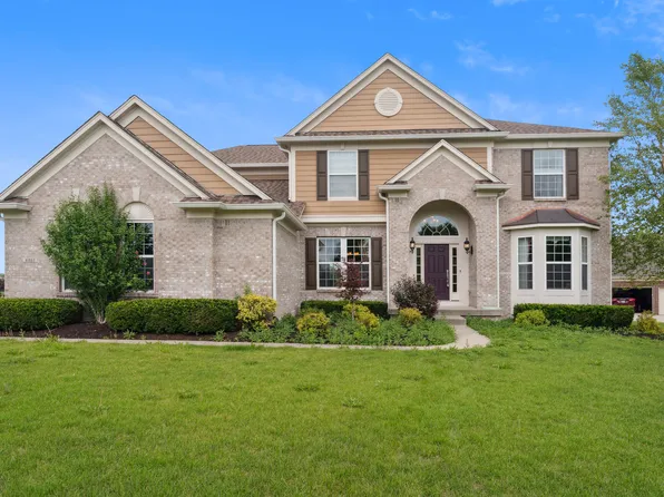 4861 S Cobblestone Dr, Zionsville, IN 46077