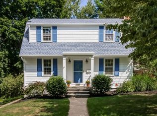 61 Buena Vista Rd, Fairfield, CT 06825