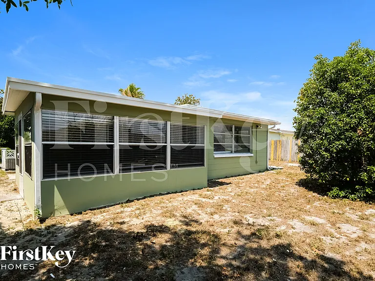 7424 Neva Ln — Photo 15
