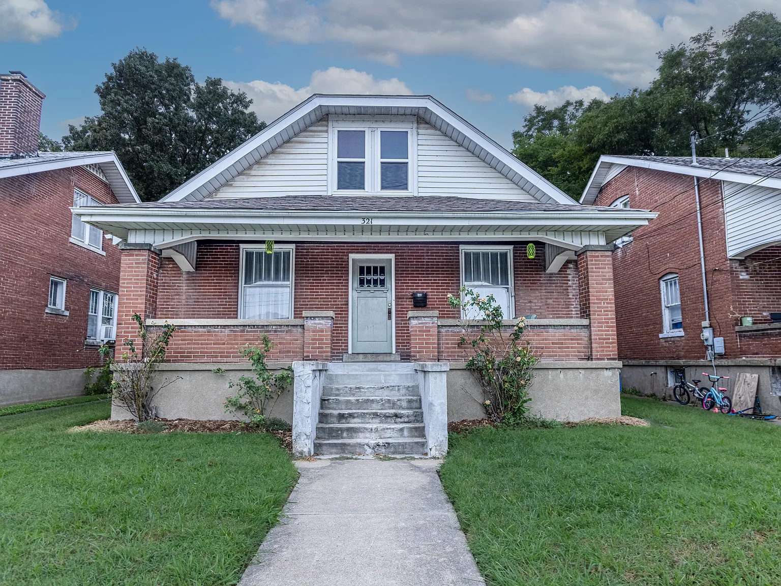 3 bed, 1500 sqft, $1,500 — Photo 1