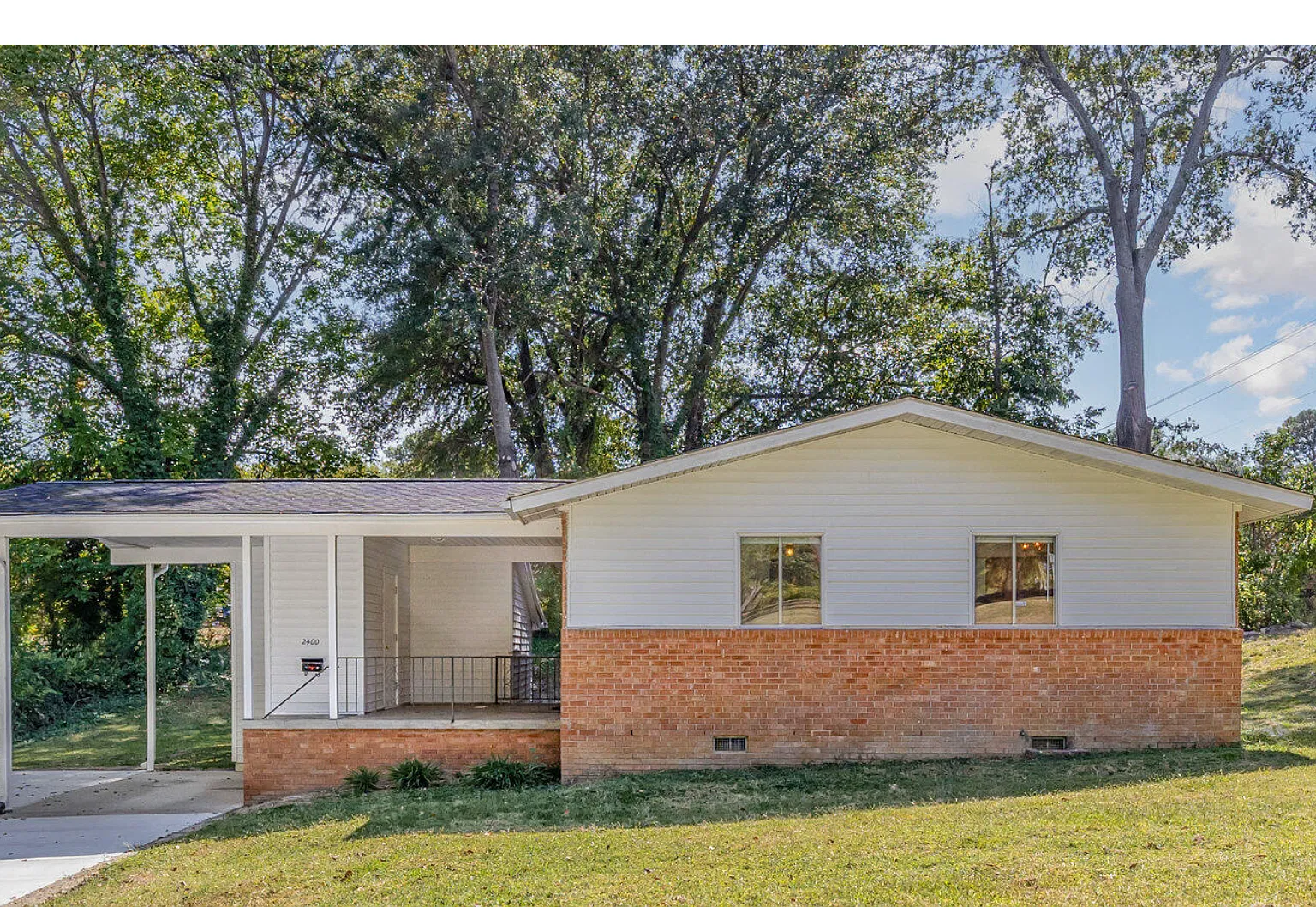 3 bed, 950 sqft, $1,500 — Photo 1