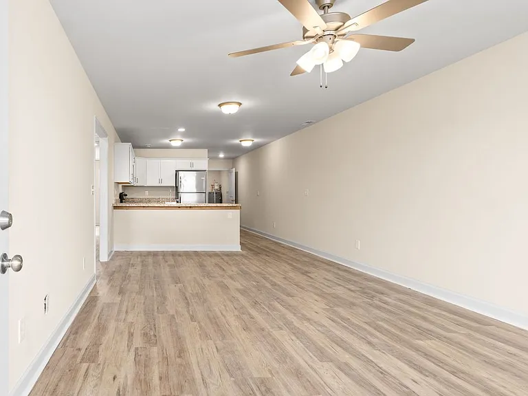 9540 Russellville Rd #B — Photo 6