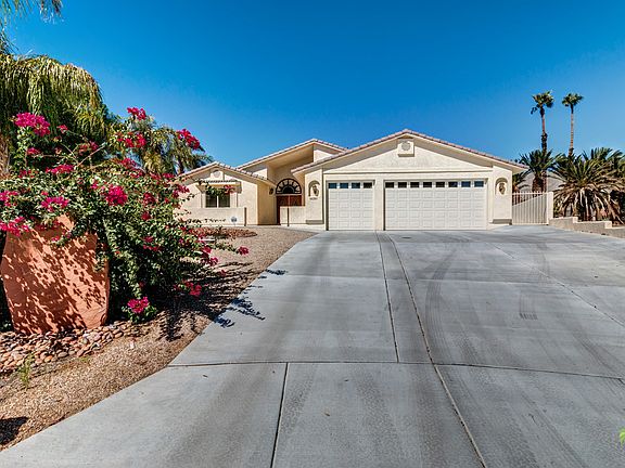 2nd image of 64381 Diegel Ct