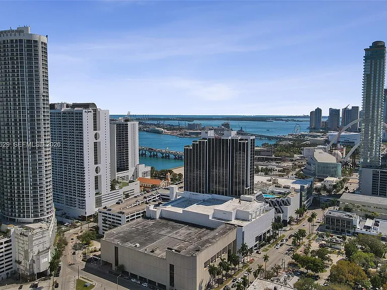 1750 N Bayshore Dr #2510 — Photo 27