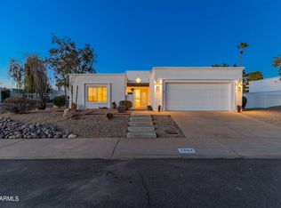1302 E Canterbury Dr, Phoenix, AZ 85022