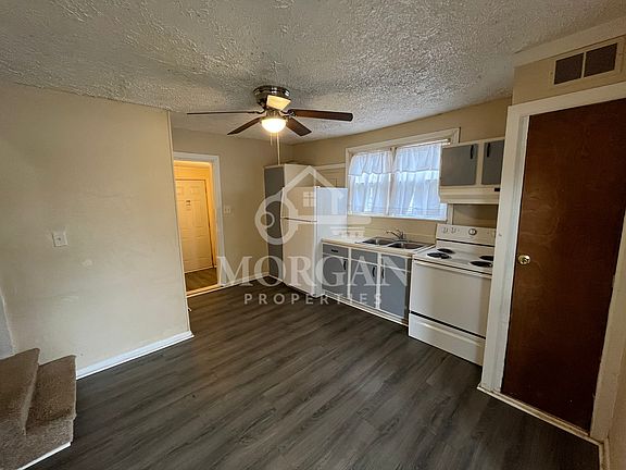 3rd image of 2447 Jackson St