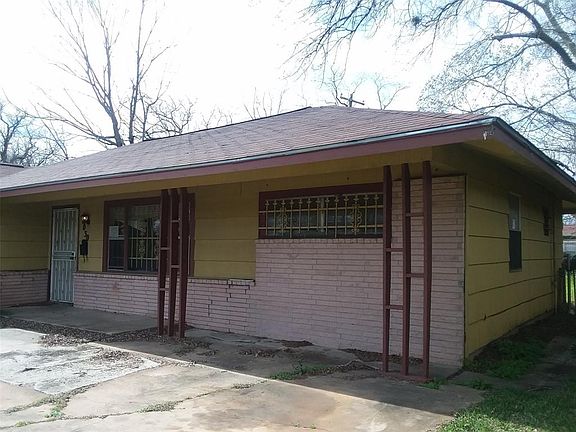 2nd image of 8030 Sharondale Dr